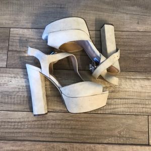 Never Been Warn! Peep Toe Platforms